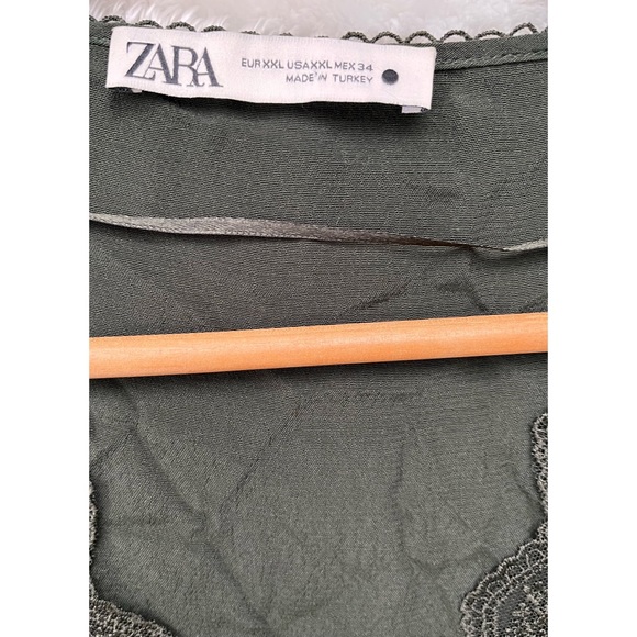 Zara Blogger’s Favorite Olive Green Vintage Lace V-Neck Button Down Midi Dress - Picture 13 of 16